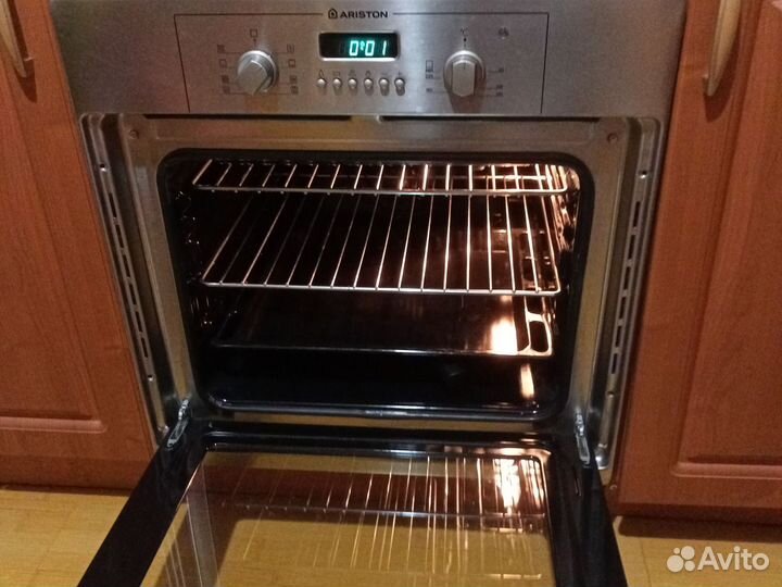 Духовой шкаф электрический Ariston FB86P