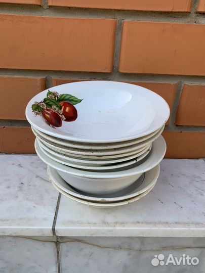 Тарелки в ассортименте