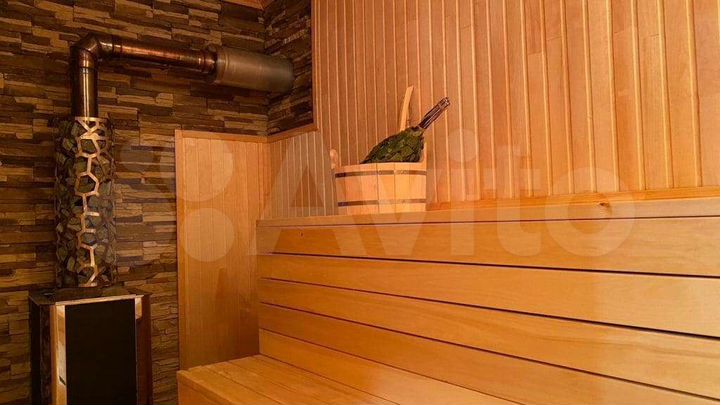 Коттедж 150 м² на участке 10 сот.