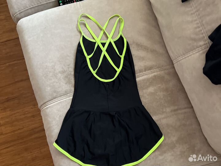 Платье Sagester xs