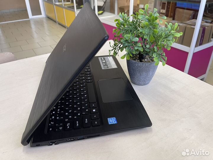 Ноутбук Acer/Intel/4GB/SSD