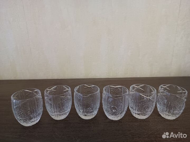 Хрустальные рюмки