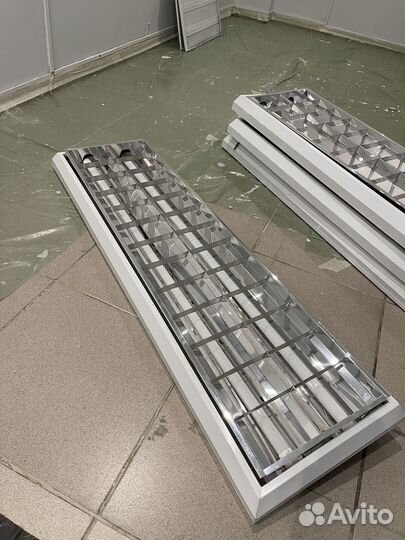 Светильник потолочный 4 штуки