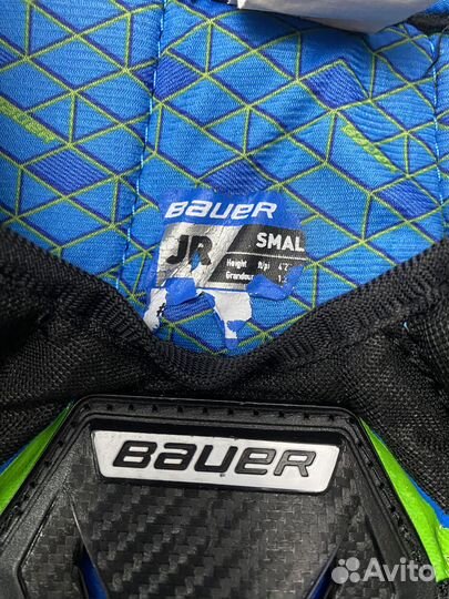 Нагрудник хоккейный bauer