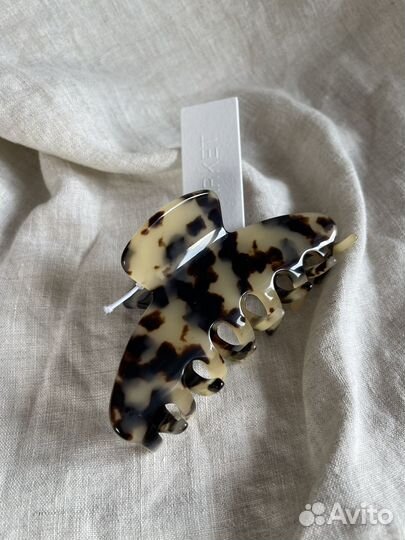 Заколка Arket