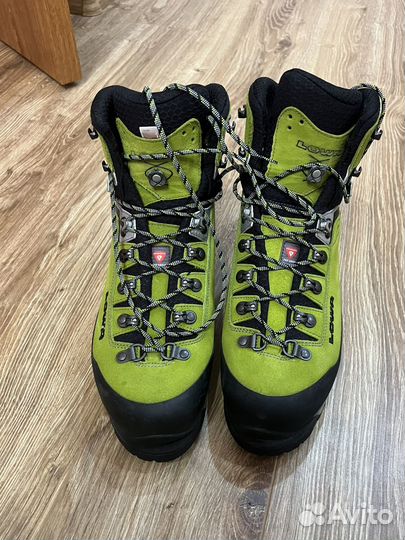 Альпинистские ботинки Lowa Weisshorn GTX