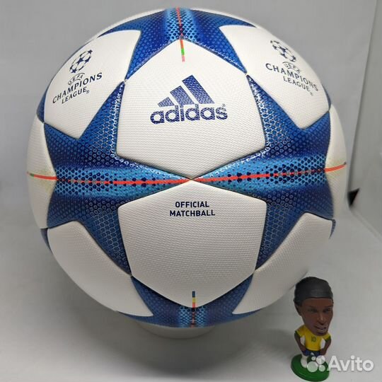 Новый футбольный мяч Adidas Finale 2015-16, S90230