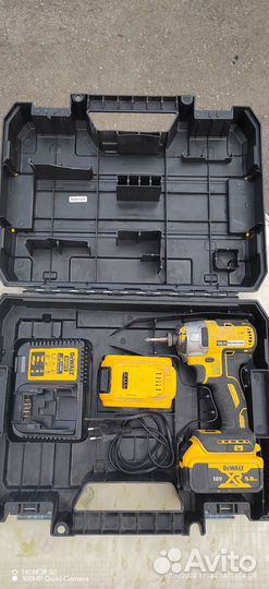 Бесщёточный импульсный шуруповерт Dewalt DCF887P2