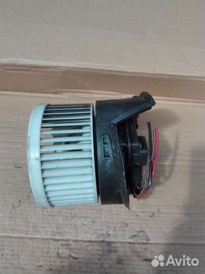 Моторчик печки Citroen C5