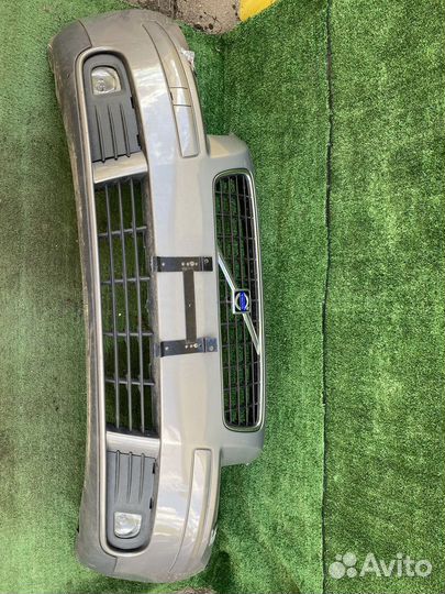 Бампер передний Volvo V50 MW MW68