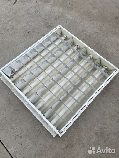 Светильник потолочный