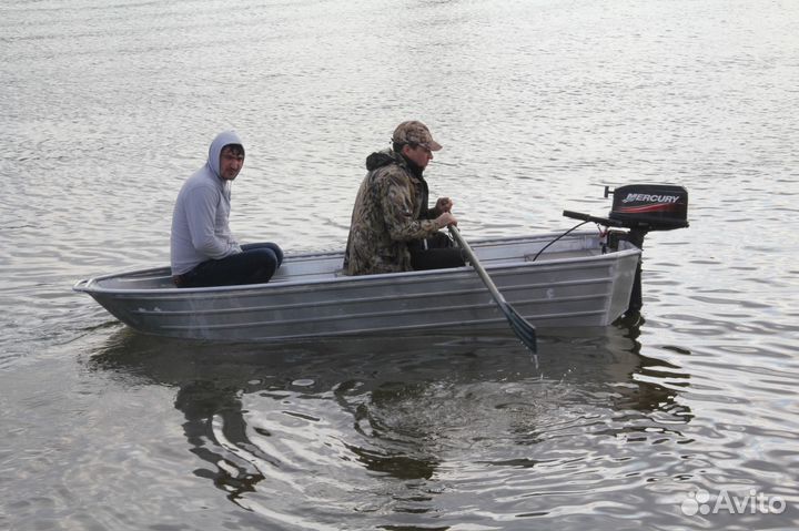 Лодка алюминиевая Safari 30 производство RiverBoat