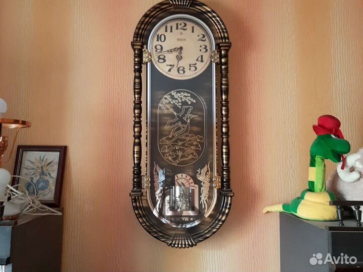 Часы настенгые