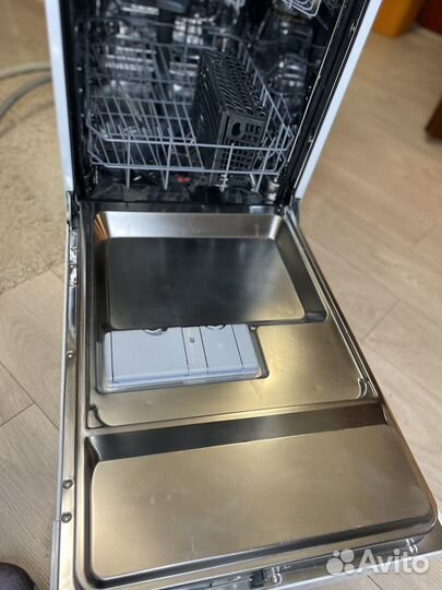 Посудомоечная машина Electrolux