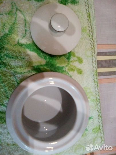 Сахарница леандер