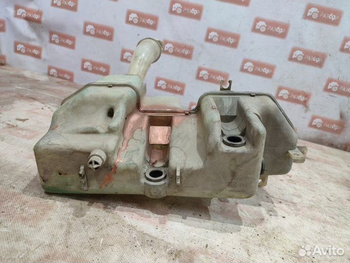 Бачок омывателя Mitsubishi Pajero Pinin H77W 4G94