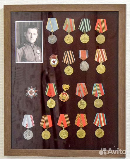 Витрина - Стандарт. Для медалей, значков коллекций