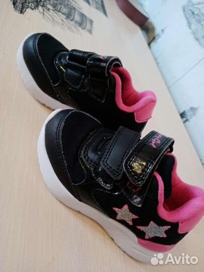 Кроссовочки р. 21