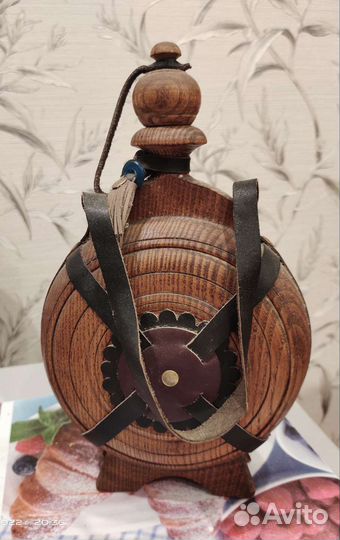 Деревянная фляжка