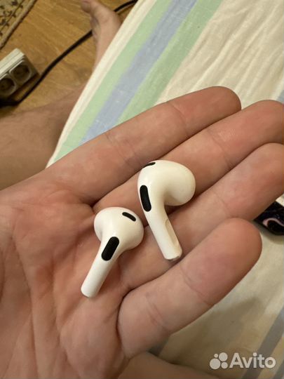 Продаю AirPods 3-го поколения