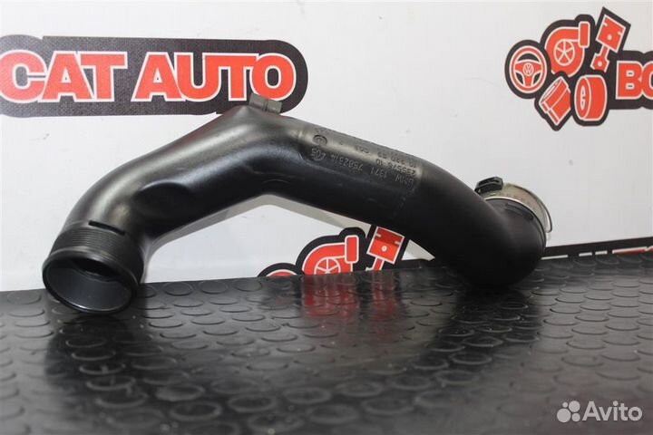 Патрубок интеркулера BMW 5 F10 F11