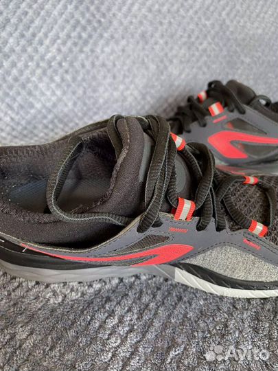 Кроссовки женские 38 размер