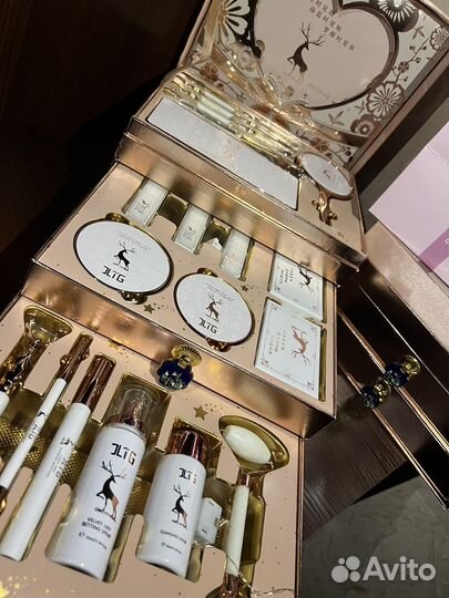 Подарочный набор косметики 19 позиции