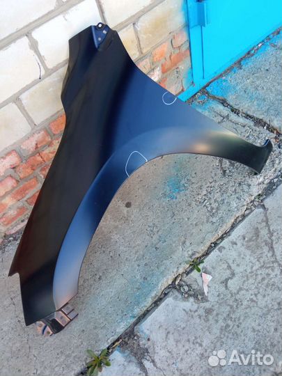 Левое крыло на RAV4