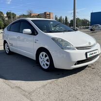 Toyota Prius 1.5 CVT, 2004, 256 700 км, с пробегом, цена 720 000 руб.