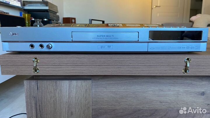 Записывающий DVD и MP3 проигрыватель LG с караоке