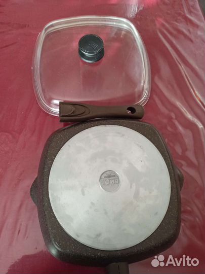 Сковорода гриль новая