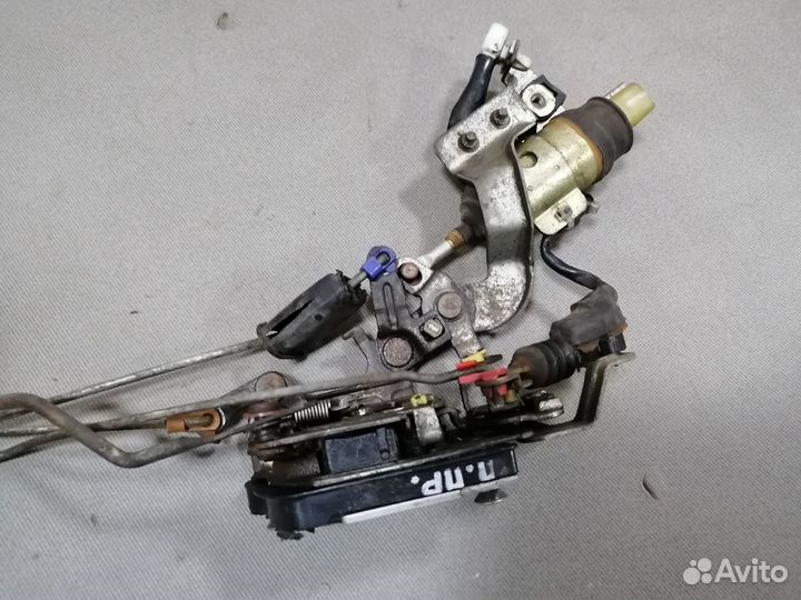 Замок двери перед.прав.Toyota Sprinter Carib II