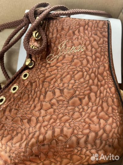 Коньки фигурные новые женские 41