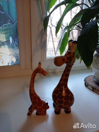 Статуэтка жираф, дерево
