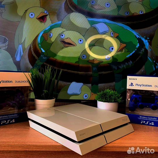 PlayStation 4 White/белая с подпиской