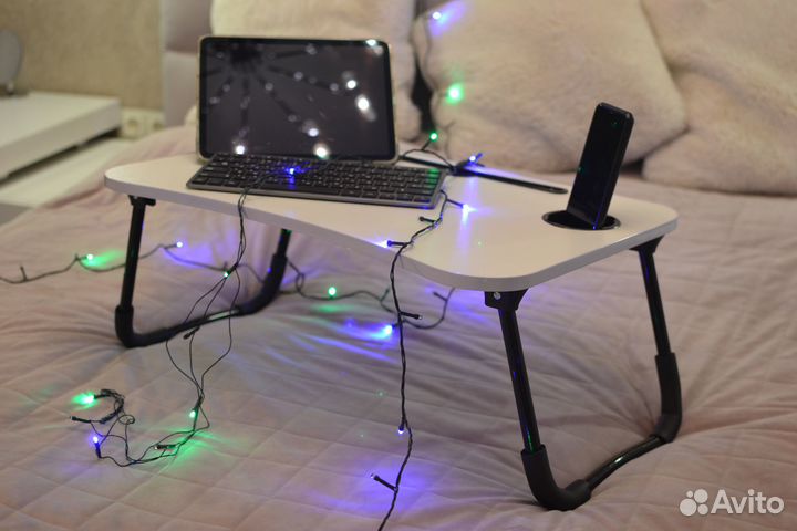 Столик для ноутбука для завтрака