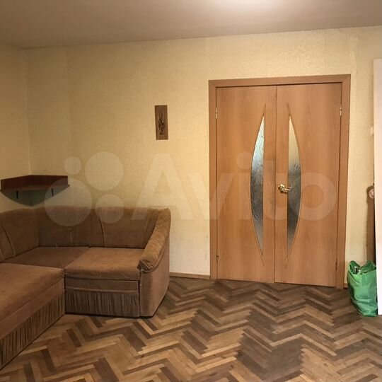 2-к. квартира, 57 м², 1/5 эт.