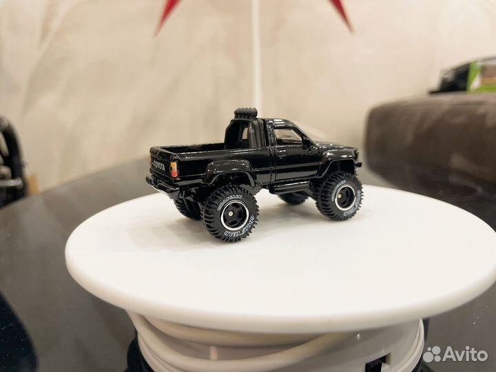 Hot wheels premium Toyota назад в будущее