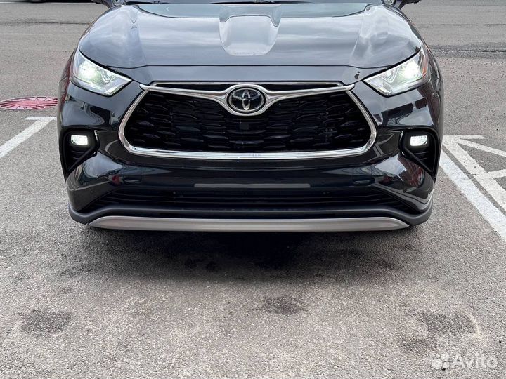 Toyota Highlander 2.4 AT, 2023, 101 км