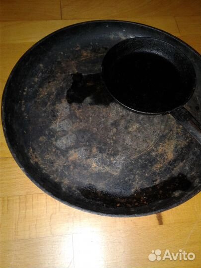 Чугунная сковорода СССР новая