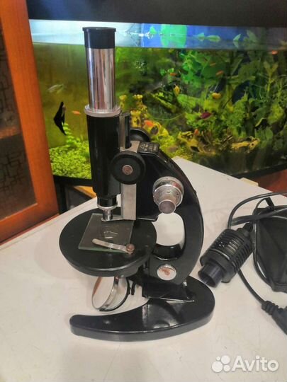 Микроскоп школьный времён СССР реаритет