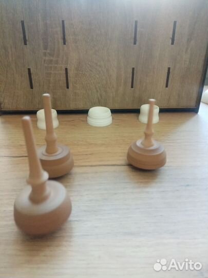 Волчок деревянный