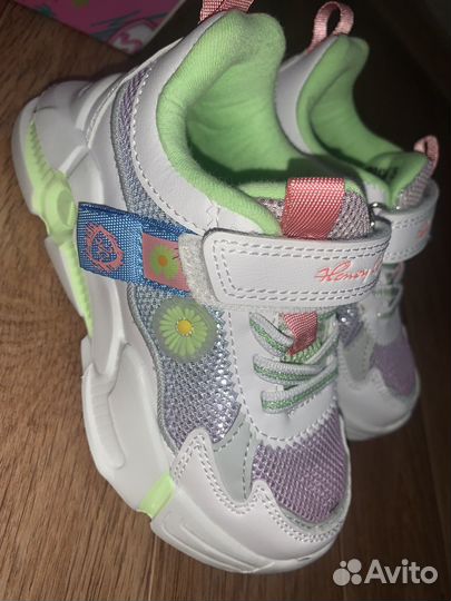 Кроссовки для девочки 25 размер, новые