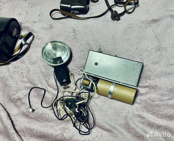 Плёночный фотоаппарат «Зоркий-2С» со вспышкой