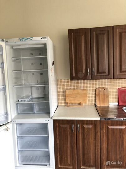 2-к. квартира, 60 м², 1/2 эт.