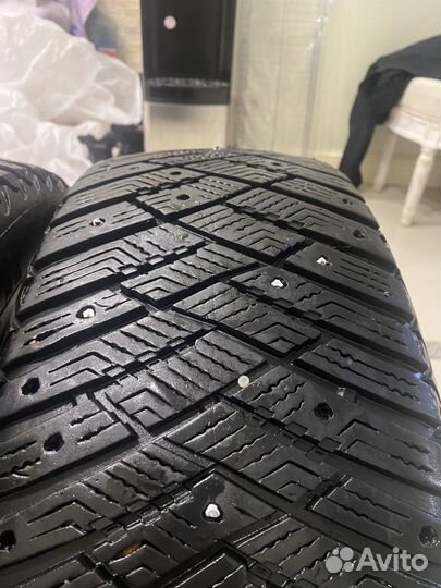 Goodyear UltraGrip 215/55 R16