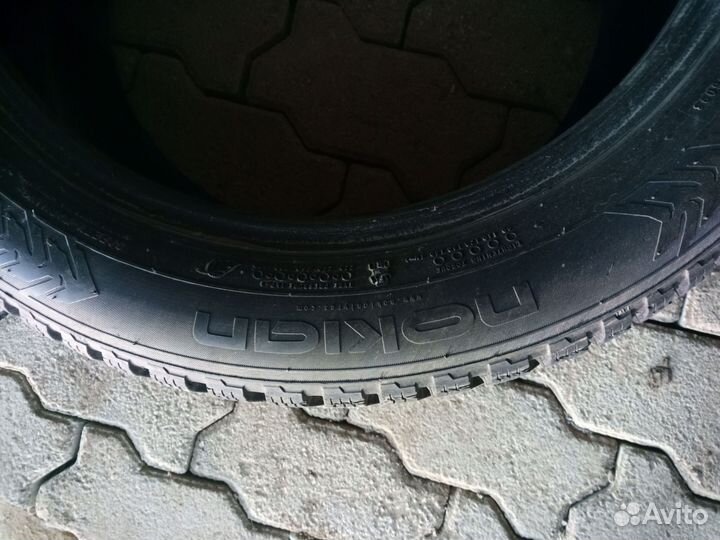 Nokian Tyres Hakkapeliitta 8 225/50 R17 98