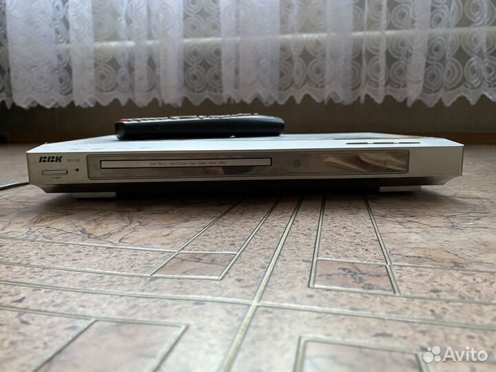 DVD плеер BBK