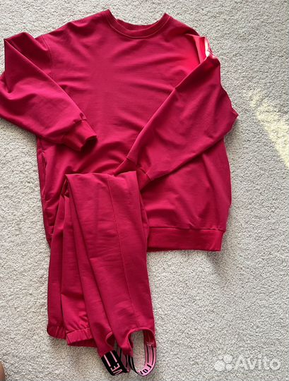 Спортивный костюм женский 42-46