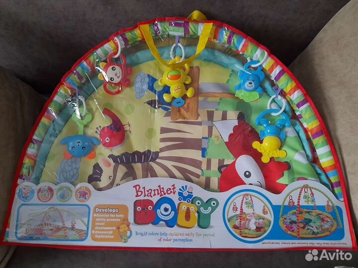 Развивающий коврик новый